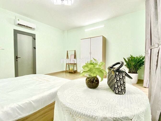 Căn Hộ Cao Cấp Ban Công Ngay Công Viên Gia Định , Y Hình 100% - Ở Liền