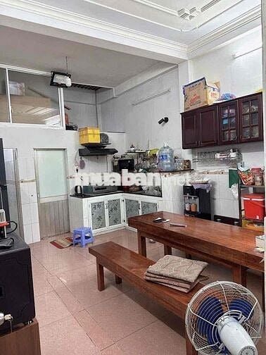 HẺM 6M - ĐÚC 1 LẦU BTCT - CÁCH MT 10M