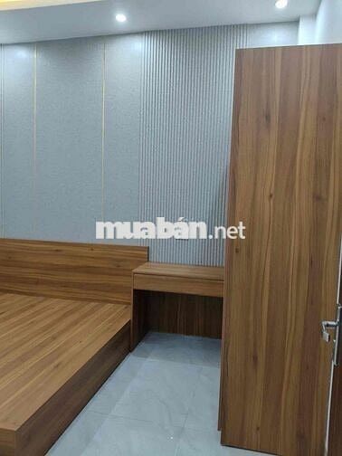 chính chủ cần bán gấp nhà đường lê thạch , sau bến xe trung tâm đà năn