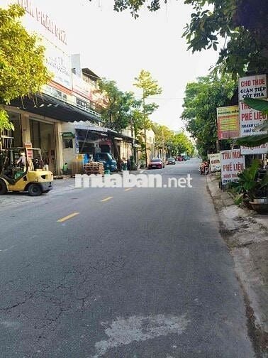 chính chủ cần bán gấp nhà đường lê thạch , sau bến xe trung tâm đà năn