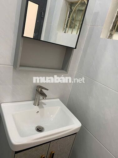 CHỈ 4,3 TỶ NHÀ SIÊU ĐẸP-MỚI TOANH Ở NGAY-LIÊN KHU 4-5  BÌNH TÂN