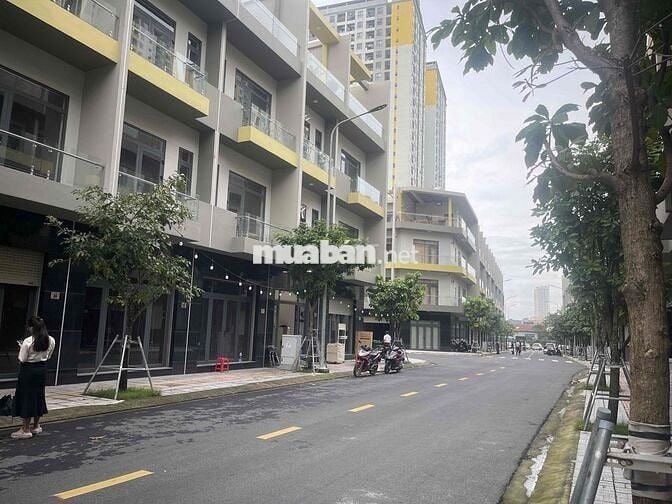 Sở hữu liền tay nhà phố Bcons Uni Valley chỉ với 2,1 tỷ đồng