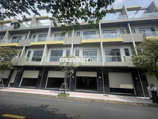 Sở hữu liền tay nhà phố Bcons Uni Valley chỉ với 2,1 tỷ đồng