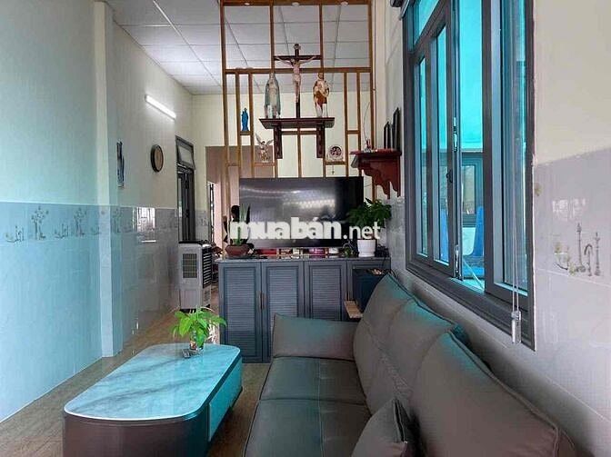 Nhà mới kiên cố góc 2 mặt tiền H. 994 Trần Phú Bảo Lộc 216m2 Full thổ