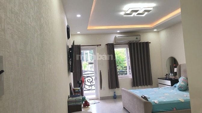 Bán nhà mặt tiền đường Phổ Quang, Phú Nhuận