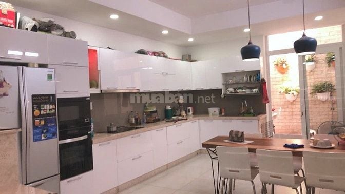 Bán nhà mặt tiền đường Phổ Quang, Phú Nhuận