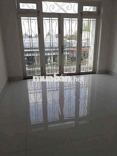 NHÀ MẶT TIỀN ĐƯỜNG THÔNG , NHÀ ĐẸP 2LAU 4PN 3WC. GẦN CHỢ XUÂN THỚI SƠN