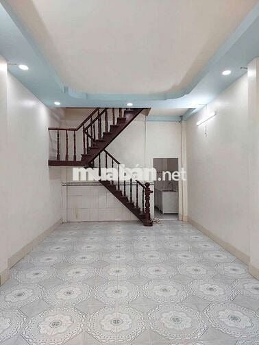 Cho thuê nhà 4x14, 2 phòng ngủ, hẻm xe hơi gần trường gần chợ