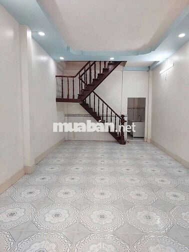 Cho thuê nhà 4x14, 2 phòng ngủ, hẻm xe hơi gần trường gần chợ