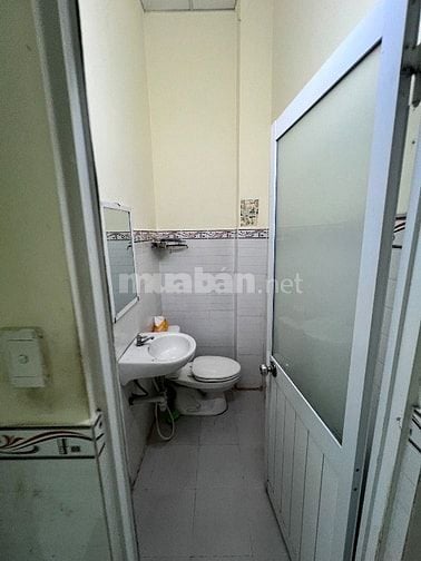 Cho thuê nhà nguyên căn 1238/8/10N