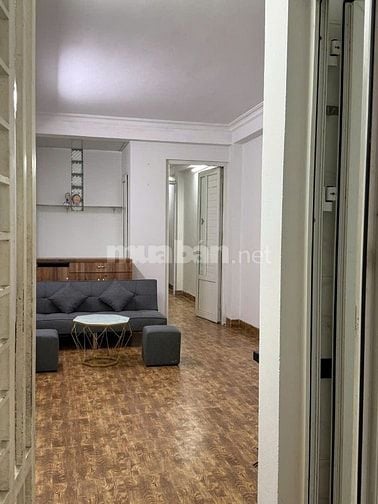 Căn hộ khép kín cả tầng 3 55m2 làng Ngọc Hà