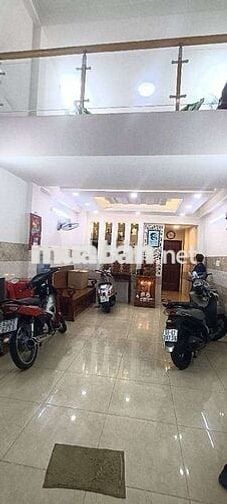 NHÀ MẶT TIỀN VIEW CÔNG VIÊN KHU CAO TẦNG Q6