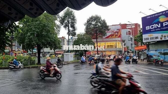 GÓC 2 MT ÚT TỊCH, P4, TÂN BÌNH.