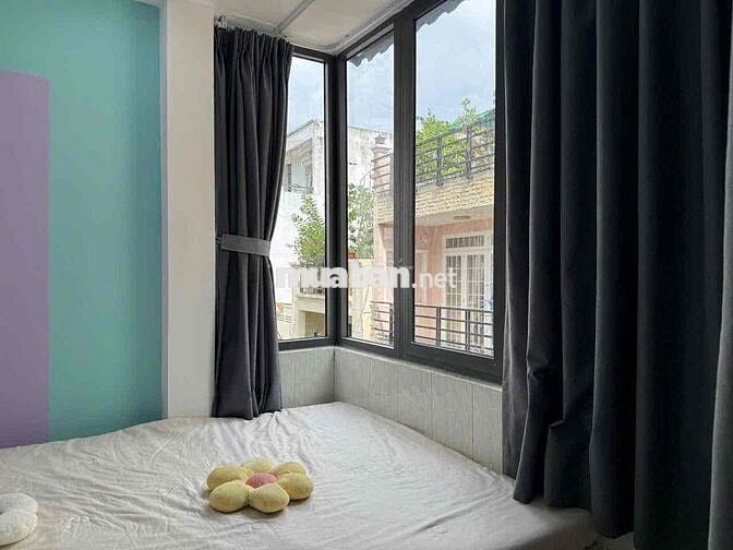 2 phòng ngủ ban công lớn ngay Cao Thắng - nhà mới xây