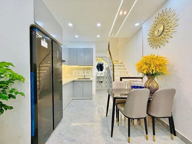 Bán nhà riêng tại Đường Hùng Vương, Phường 9, Quận 5. Giá 7,1tỷ