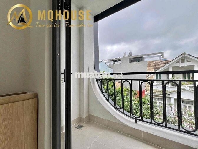 2 phòng ngủ mới xây ngay vòng xoay Dân Chủ - check in liền