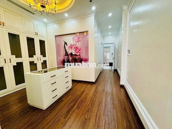 CẦN BÁN NHÀ THẠCH BÀN LONG BIÊN HÀ NỘI.