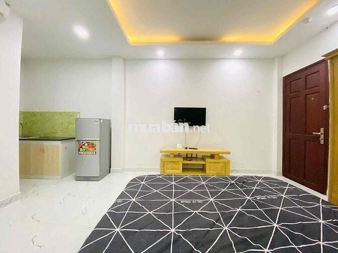 STUDIO THANG MÁY, HẦM XE LỚN K GIỚI HẠN NGƯỜI Ở CMT8