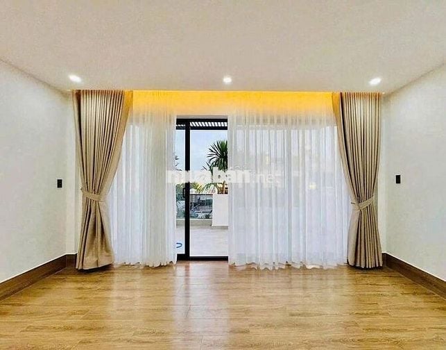 NHÀ ĐẸP GIÁ TỐT - 26A Hoa Sứ, Phường 7, Q.PN - 4.5x20m - 6PN