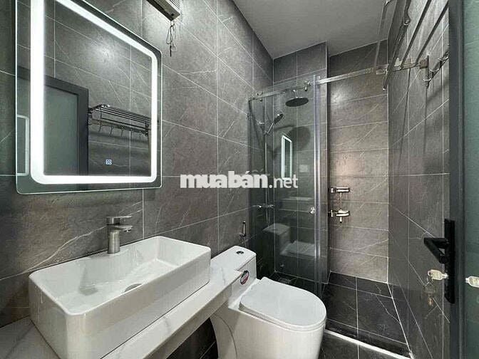 2 phòng ngủ ban công lớn ngay Cao Thắng - nhà mới xây