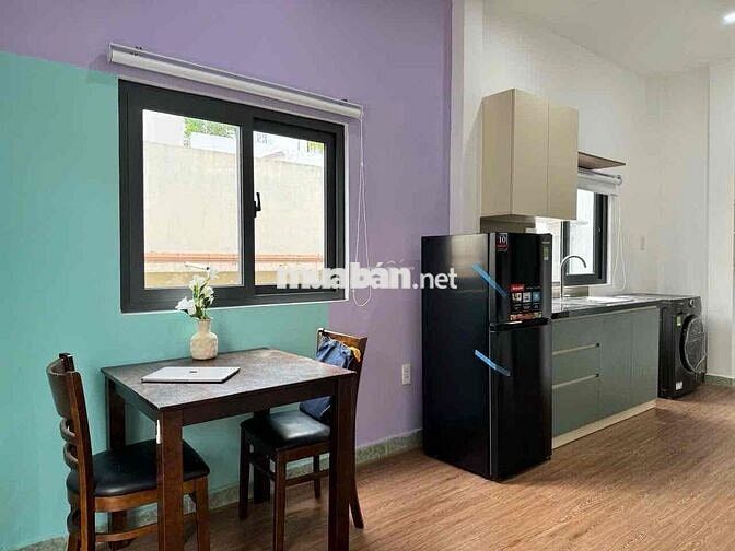 2 phòng ngủ ban công lớn ngay Cao Thắng - nhà mới xây