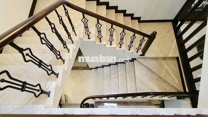 Chủ nhà cho thuê Nhà căn góc, thang máy, 125m2_ 5T; Minh Khai -40 Tr