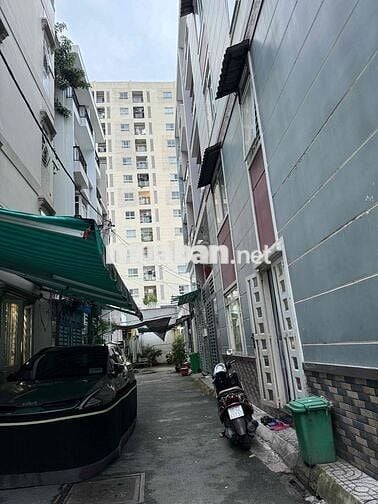 bán lô đất gần trung cư dt rộng