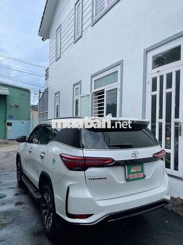 Fortuner 2022 Legender, siêu đẹp, sơn zin 100%
