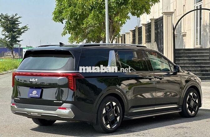 Kia Carnival 2024 2.2D Signature 7 ghế - 20.000km