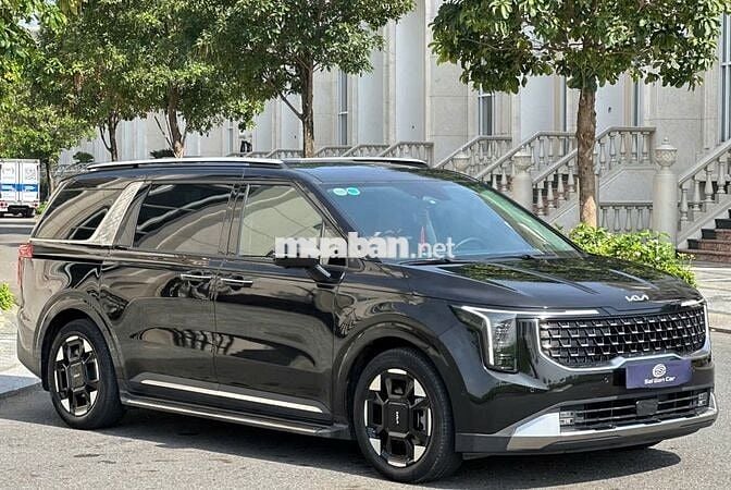 Kia Carnival 2024 2.2D Signature 7 ghế - 20.000km