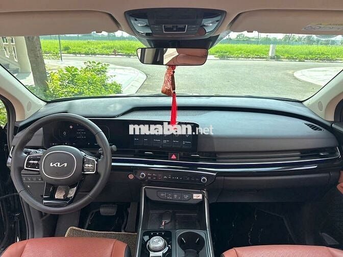 Kia Carnival 2024 2.2D Signature 7 ghế - 20.000km