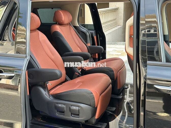 Kia Carnival 2024 2.2D Signature 7 ghế - 20.000km