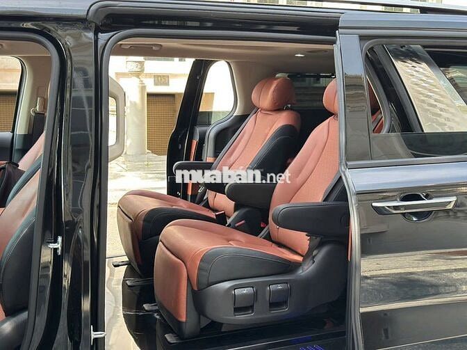 Kia Carnival 2024 2.2D Signature 7 ghế - 20.000km