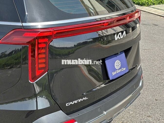 Kia Carnival 2024 2.2D Signature 7 ghế - 20.000km