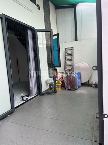 Nhà mới xây có 3 phòng cho thuê hẻm 123 đường Đỗ Xuân Hợp, giá từ 5tr