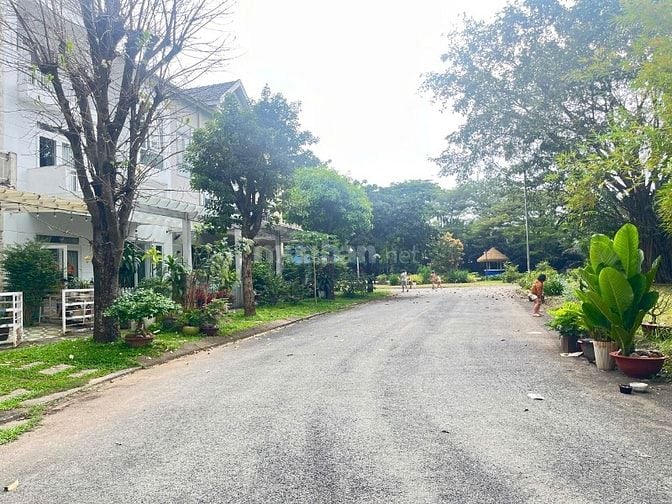 Chính chủ gửi bán căn Biệt Thự  liên kế khu Villa Hoja P.P.Long Q9 cũ