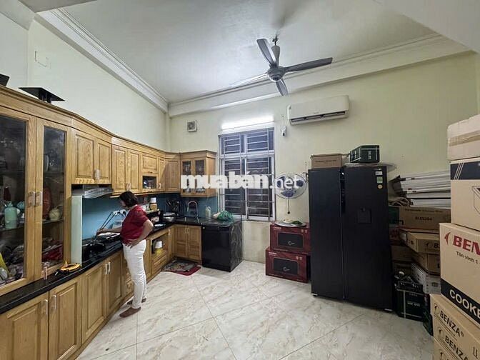 Gấp! Bán Nhà Đại Từ, Giá 9.9 tỉ, 55 m2, 5 tầng xây 2020, Thiết kế đẹp