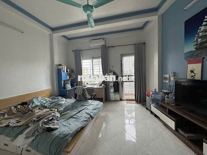 Gấp! Bán Nhà Đại Từ, Giá 9.9 tỉ, 55 m2, 5 tầng xây 2020, Thiết kế đẹp