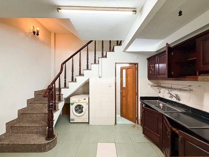 Nhà hẻm 4m Trần quang diệu q3 . 5x9m (35m2) trệt 2 lầu st , 6,3 tỷ tl