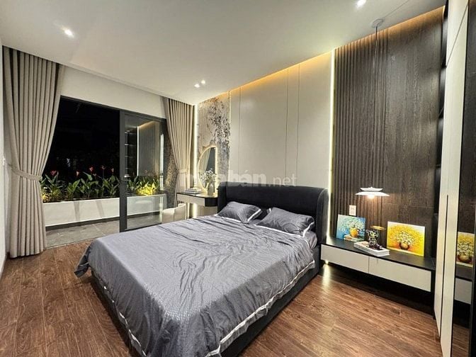 Chính Chủ Bán Nhà 7 Tầng 130m², Bồ Đề Long Biên, View Đẹp, Nhỉnh 26 Tỷ