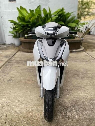 Sh 125 trắng đk 2018 xe đẹp máy rin êm chính chủ