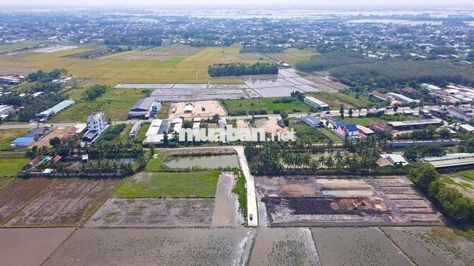Đất vườn 1000m2 có sẵn 100m2 TC ngay TT Gò Dầu, TN, SHR, giá 1,2 tỷ