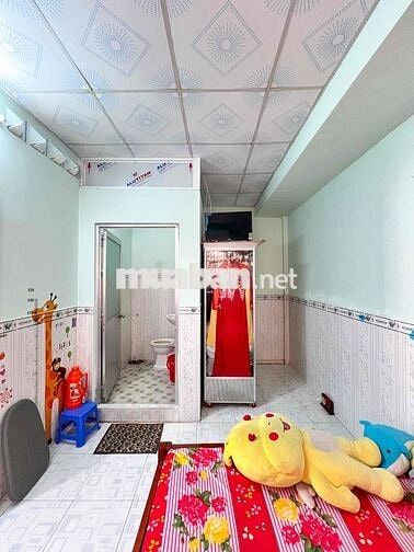 NHÀ GIÁ HẠT DẺ TẠI HẺM 366 CMT8 GẦN TRƯỜNG THPT BÙI HỮU NGHĨA