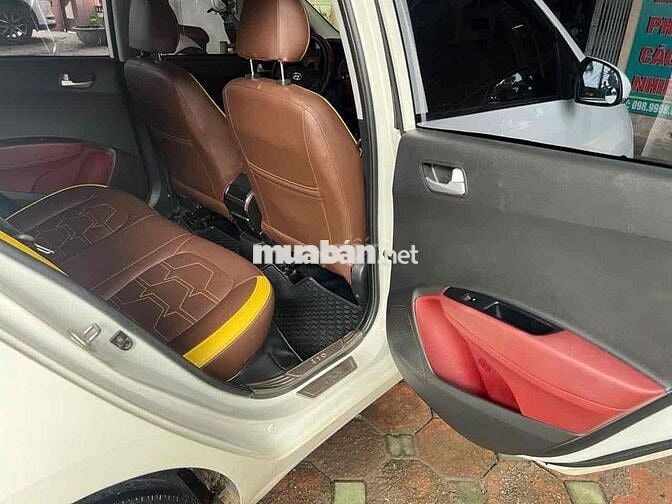 Hyundai Grand i10 2020 Hatchback 1.2 AT - 100000 k