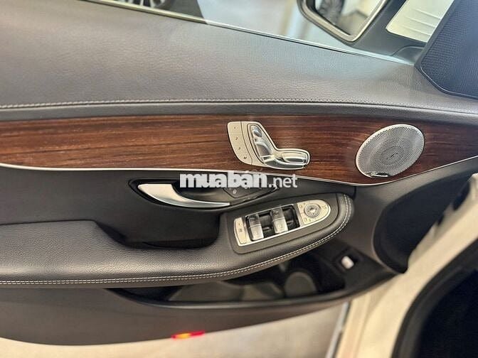 Mercedes C200 Exclusive 2020 - 53000 km