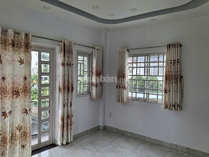 Cho thuê nhà nguyên căn đường 12 (cách QL13 tầm 100m)