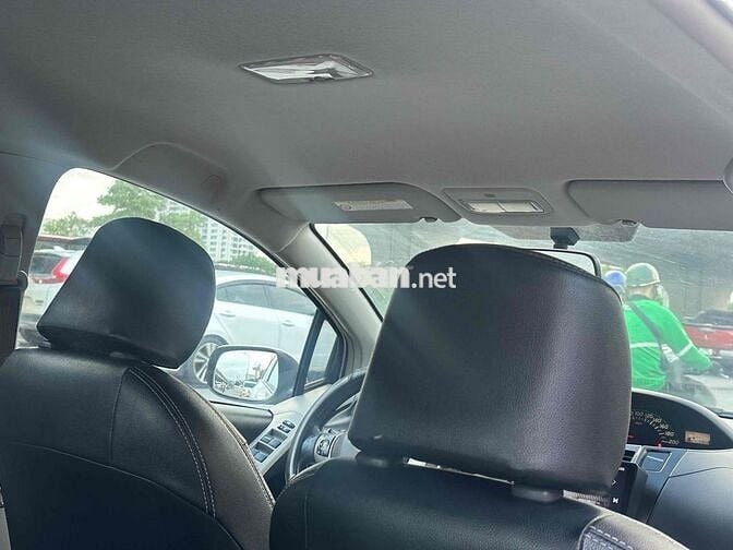 Toyota Yaris 2010 1.3 AT - 120000 km