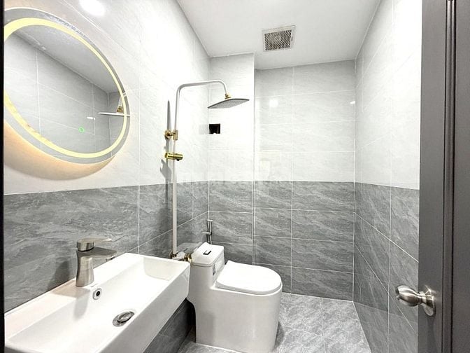 Chính chủ bán nhà đẹp Hoà Hưng Q.10 - 4,2m x 10m chỉ 6,7 tỉ