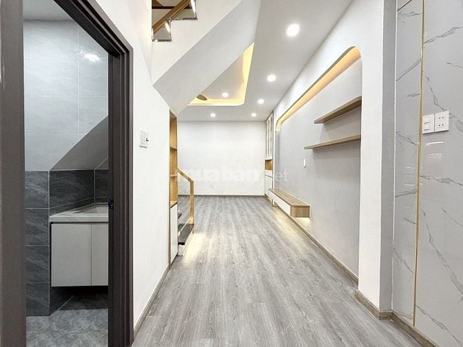 Chính chủ bán nhà đẹp Hoà Hưng Q.10 - 4,2m x 10m chỉ 6,7 tỉ