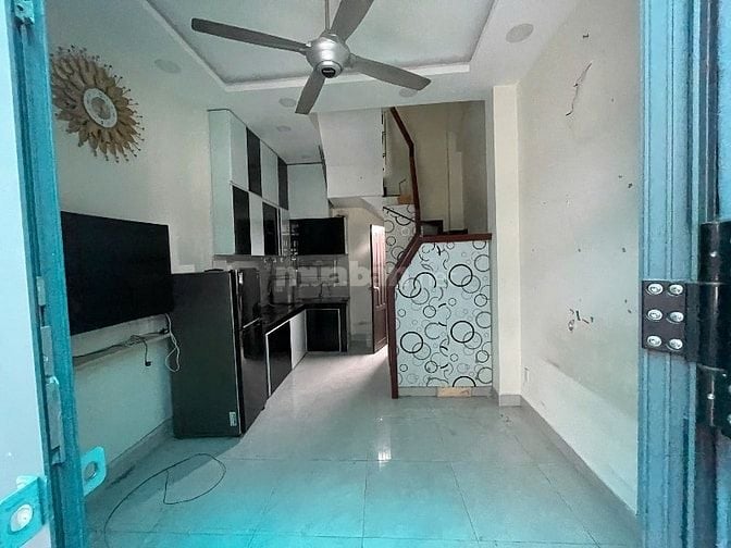 NHÀ BÁN 4 tầng GẦN TRƯỜNG PHAN TÂY HỒ